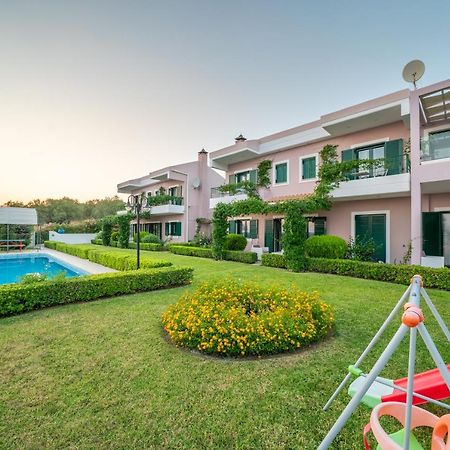 Mousata Lucia Simona Villas מראה חיצוני תמונה